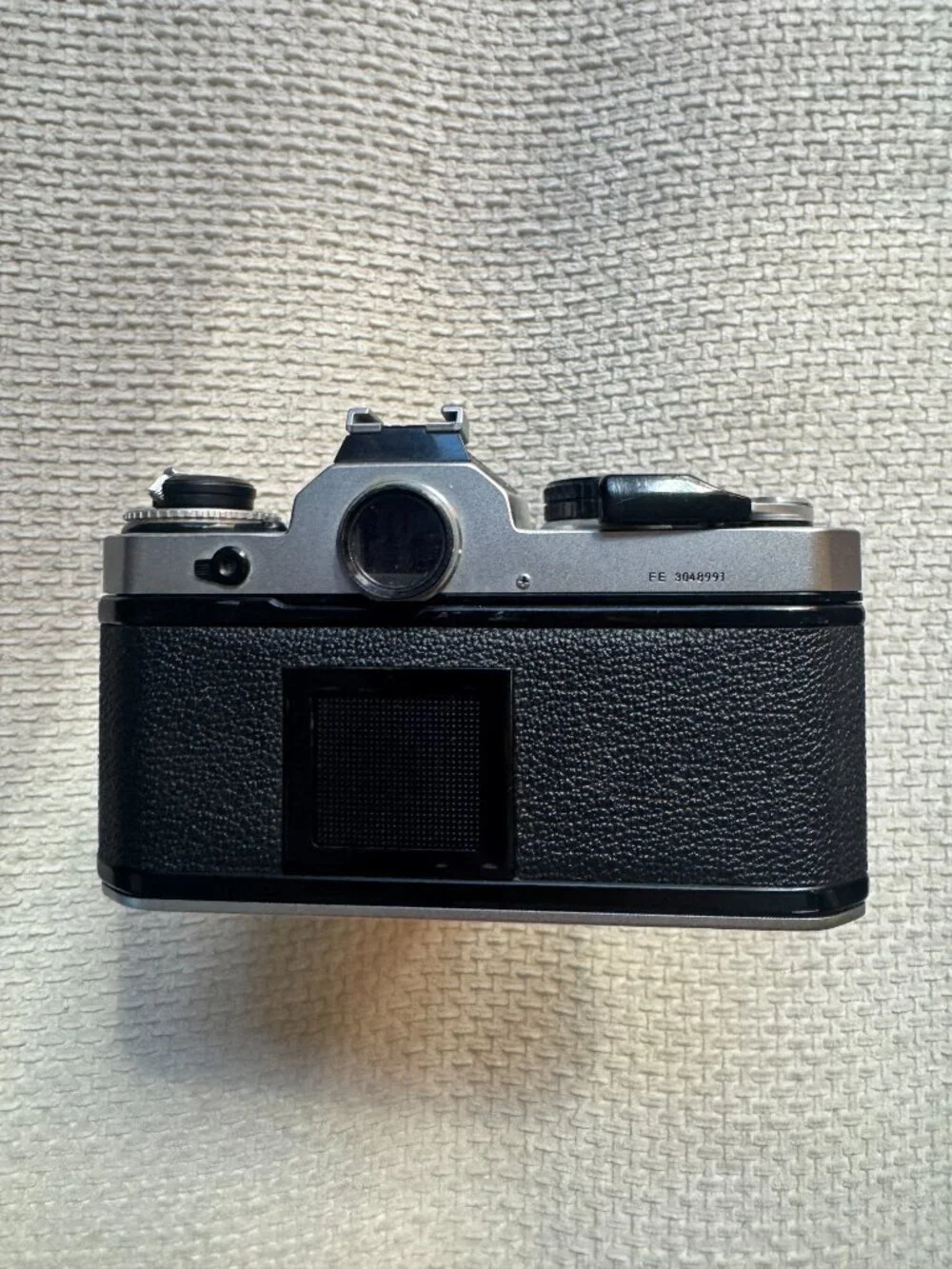 Vintage Nikon FE 35mm Film SLR Camera w/ Tokina SD 70-210mm f/4-5.6 Zoom Lens